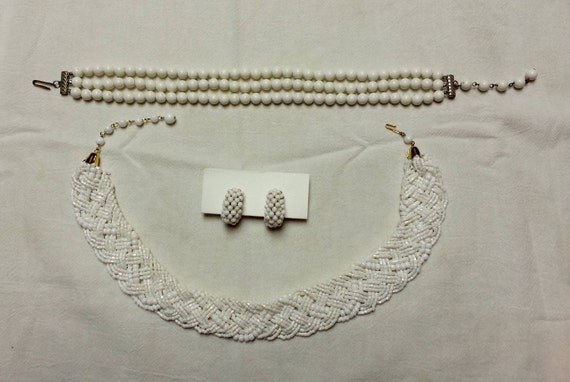 Vintage, 3-strand white beaded choker, white bead… - image 1