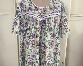 Boho Indischer Baumwoll- und Spitzennachtkleid, lila geblümt, neue alte Lagerware, XL