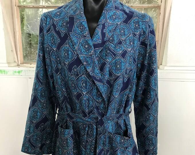 1970s Vintage Mens Vonella Smoking Jacket Robe Purple Paisley Made in