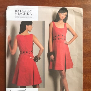 Badgley Mischka Platinum Vogue American Designer, V1089 Uncut Factory Folded  Size BB 8-10-12-14 Bust  31 1/2&quot; to 36&quot;