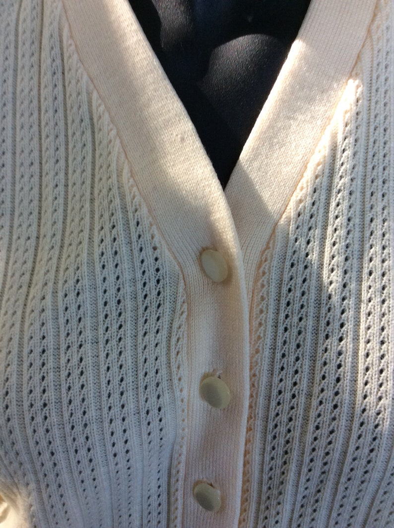 pale lemon Mc Caul short sleeve made in New Zealand 1950s 1960s Cardigan