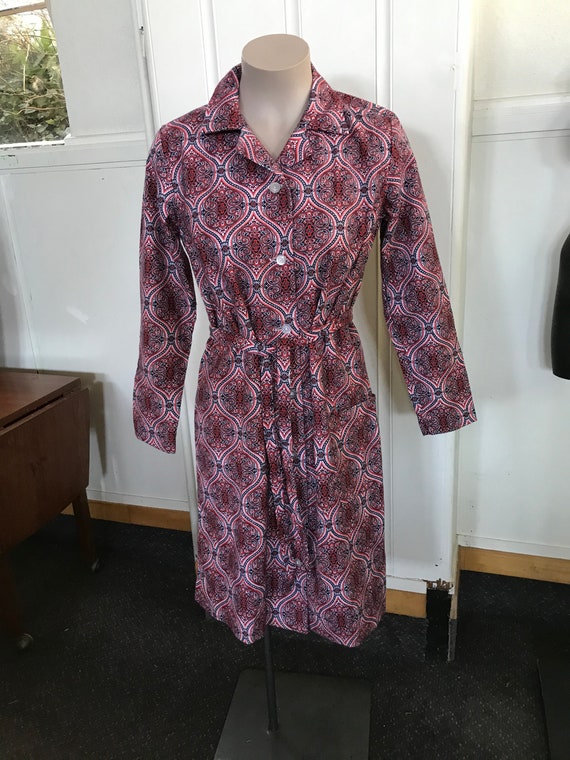 NOS 1960's Red paisley Brunch Coat , house Coat, D