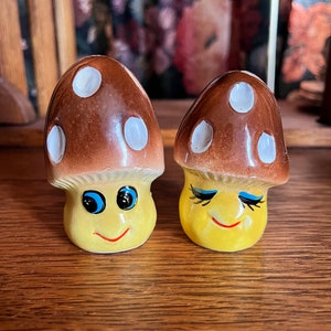 Kitsch Anthropomorphic Mushroom Salt & Pepper Shakers, made in Japan