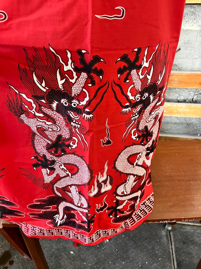 Batik Robe Dragon Pristine 1970's Mens Dragon Batik Dragon Nightshirt, Malaysian Batik ...