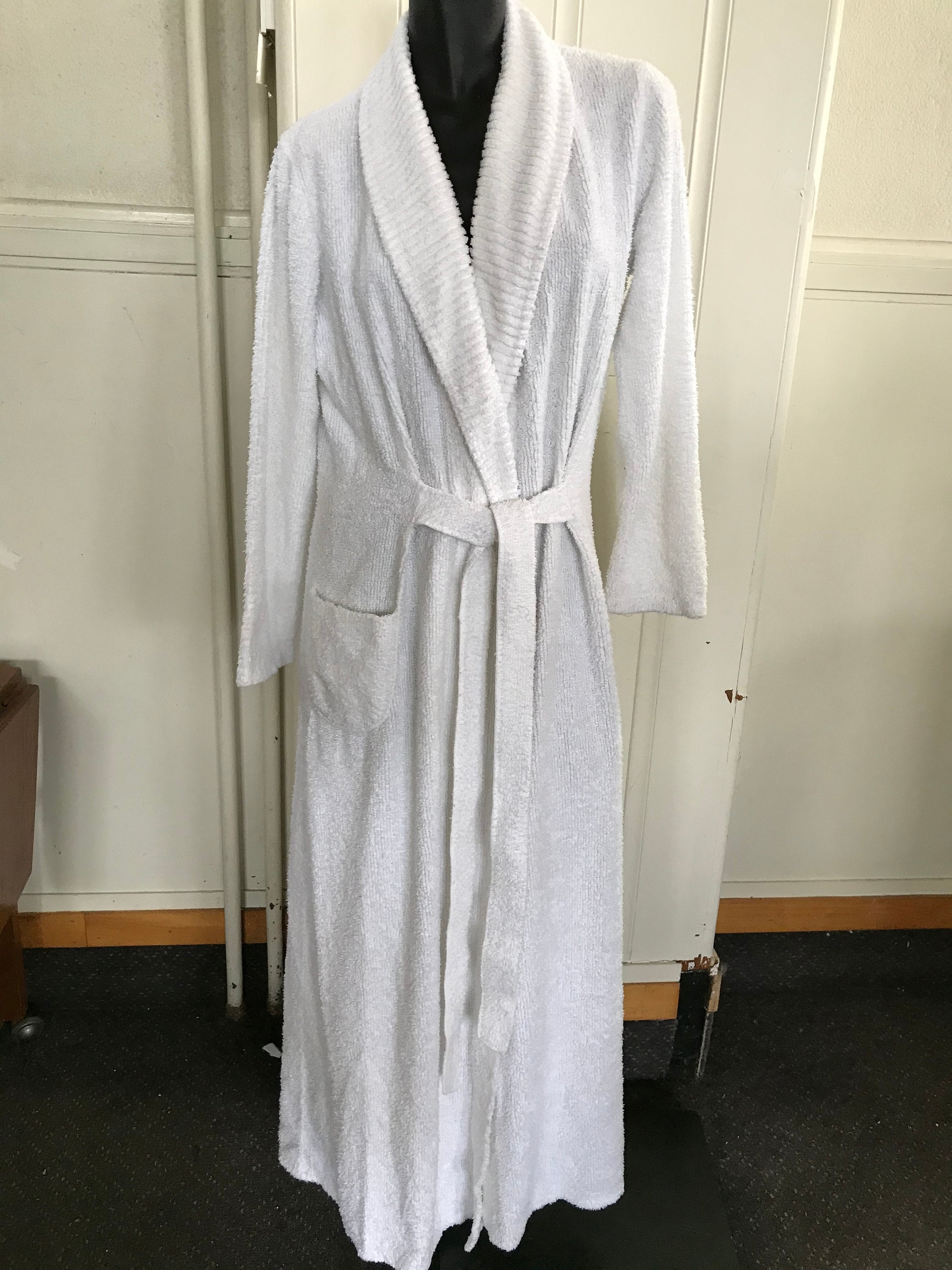Candlewick dressing shop gown