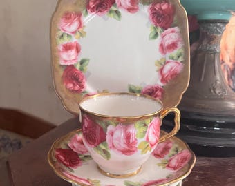 Vintage Royal Albert Crown China Old English Rose Heavy Gold Trio, Tasse, Untertasse, Teller, Bone China, hergestellt in England 1939