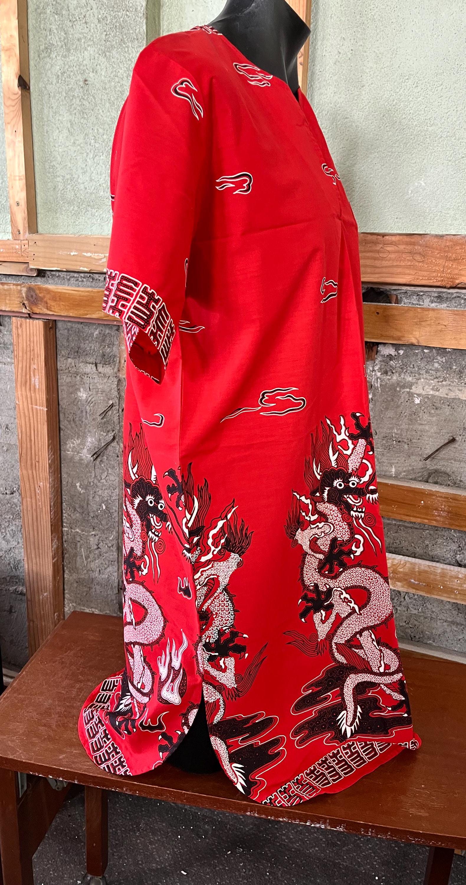 Batik Robe Dragon Pristine 1970's Mens Dragon Batik Dragon Nightshirt, Malaysian Batik ...