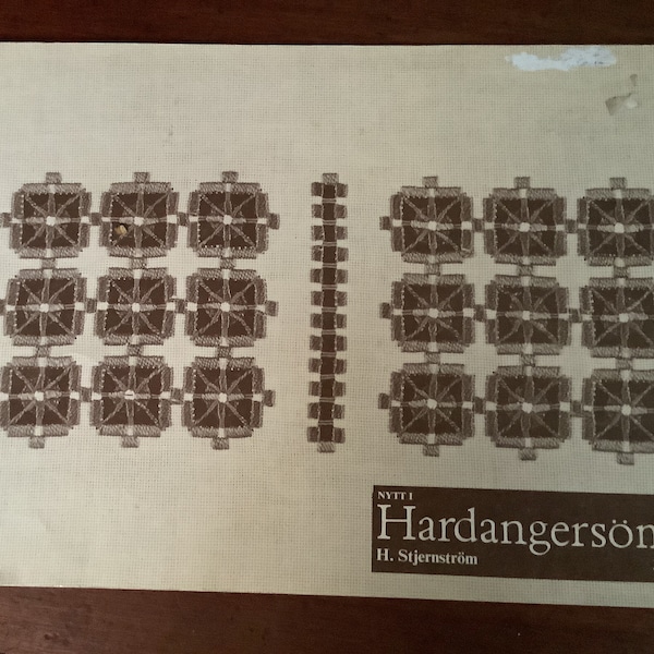 Rare Hardangersom Hardanger Embroidery Patterns by EHE Sweden, H Stjernstrom  15 pages, in English and Swedish