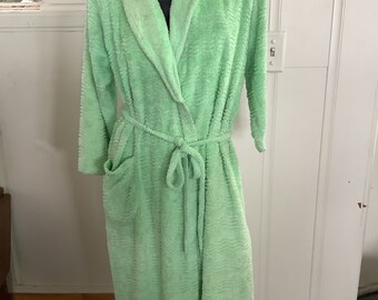 Vintage Cotton Wave Chenille Pale Green Bathrobe, Robe, Dressing Gown, Made in New Zealand, Small