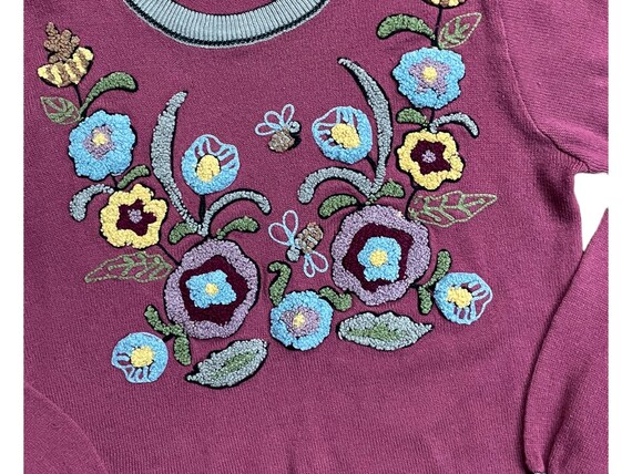 Vintage 70s Bumblebee & Flowers Sweater - Cute Hi… - image 2