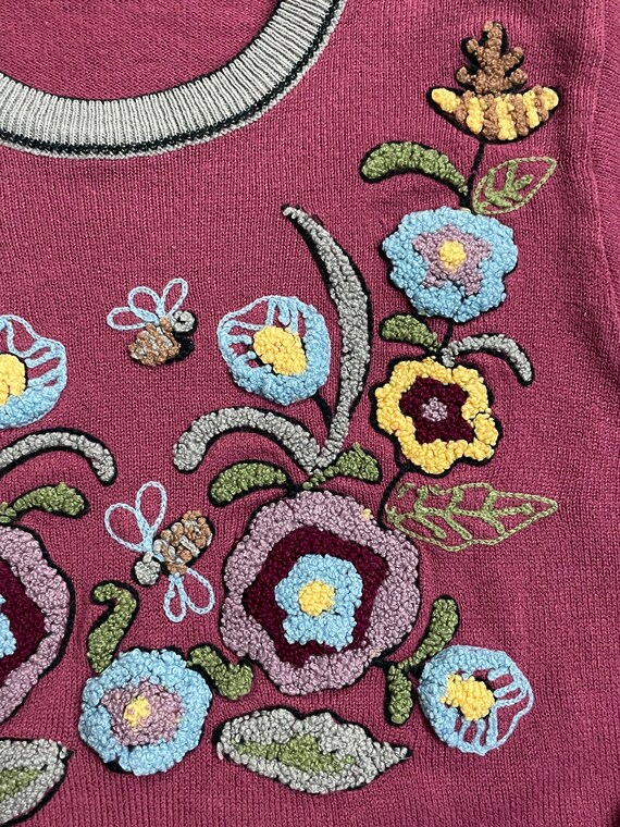 Vintage 70s Bumblebee & Flowers Sweater - Cute Hi… - image 3