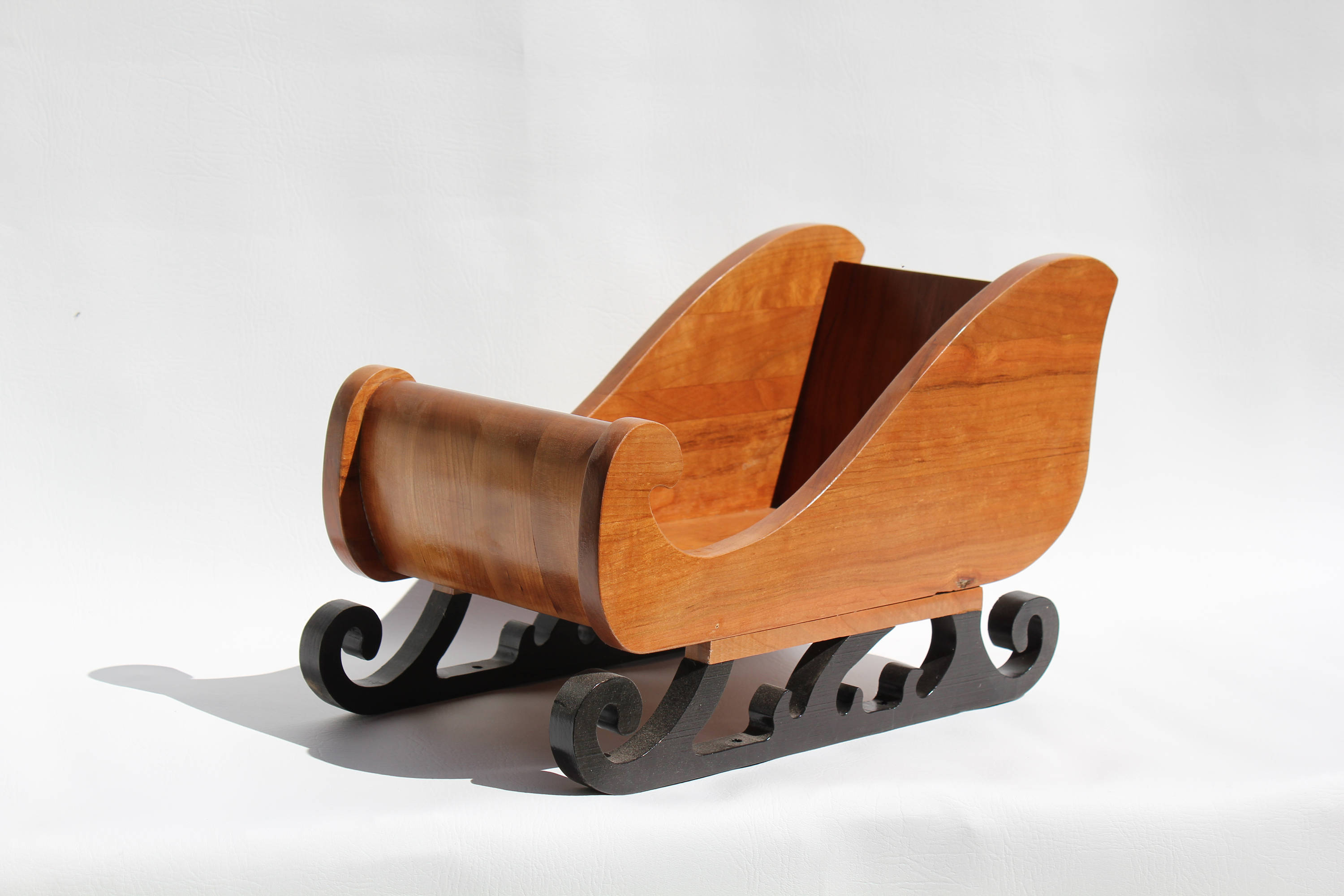 Cherry Wood Santa Sleigh Christmas Decoration Santa Sleigh