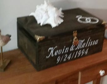 Wedding Card Box with Heart Lock - Medium - Rustic Wedding Card Box - Gift Card Box - Keepsake Box - Personalized Wedding card Box