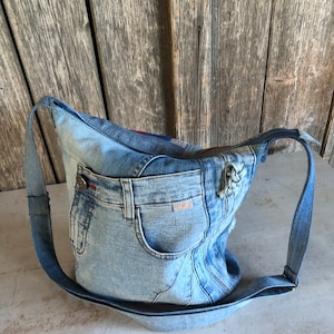 Sac en jeans sac durable upcyclé avec longue sangle inférieure unique image 8