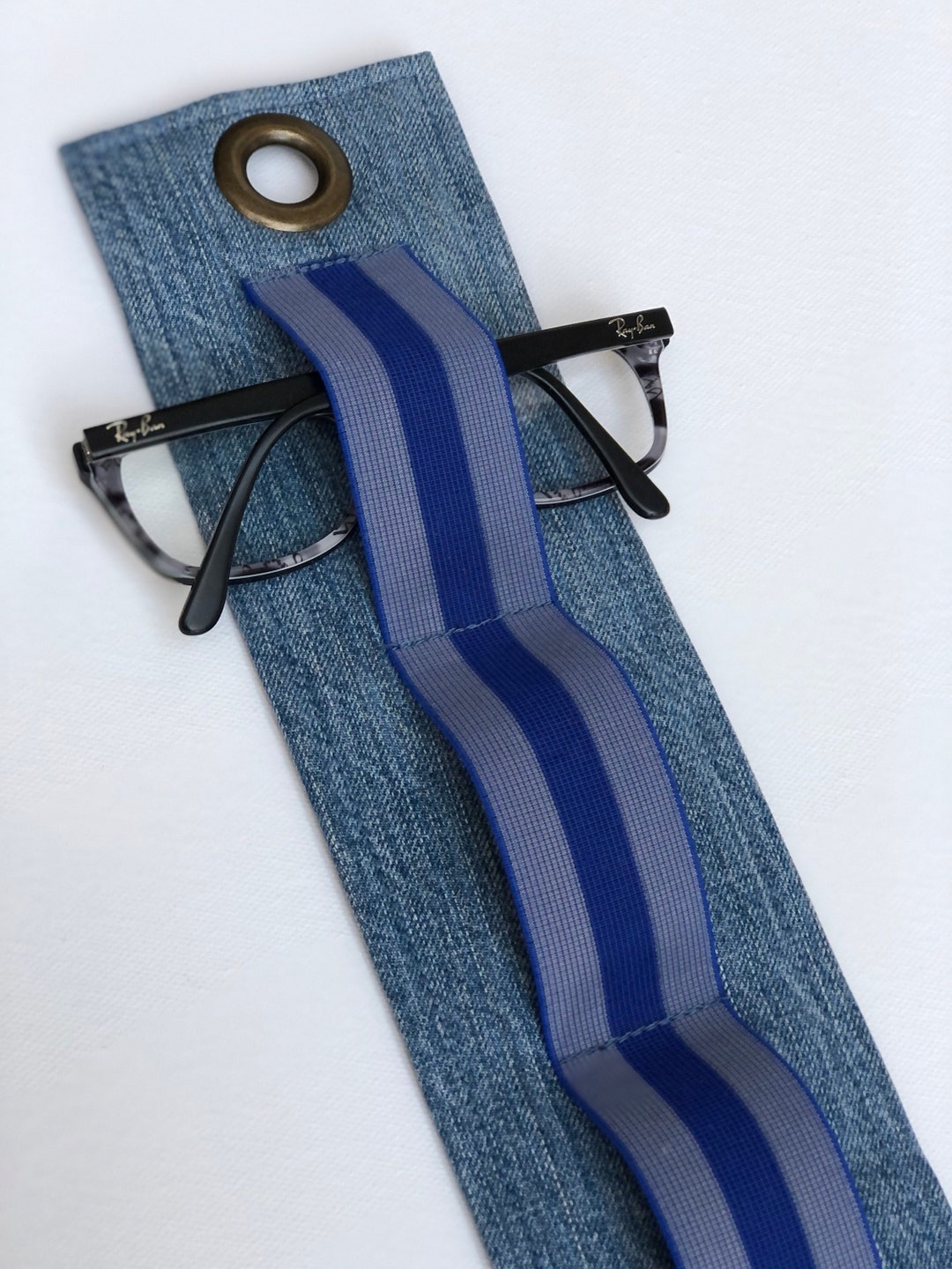 Brillenhalter aus Jeans zum anbringen an der Wand, Stoff, Gummi, - .de