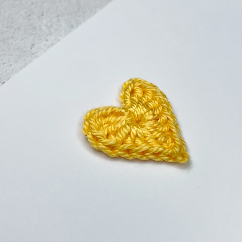 I'm sorry card finished with a crochet heart image 2