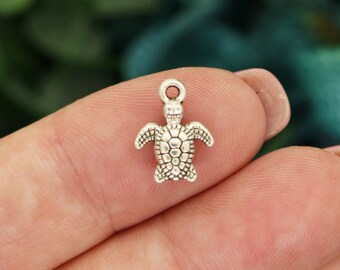 8 Turtle Charms,3D, Silver Tone Charms (F-107)