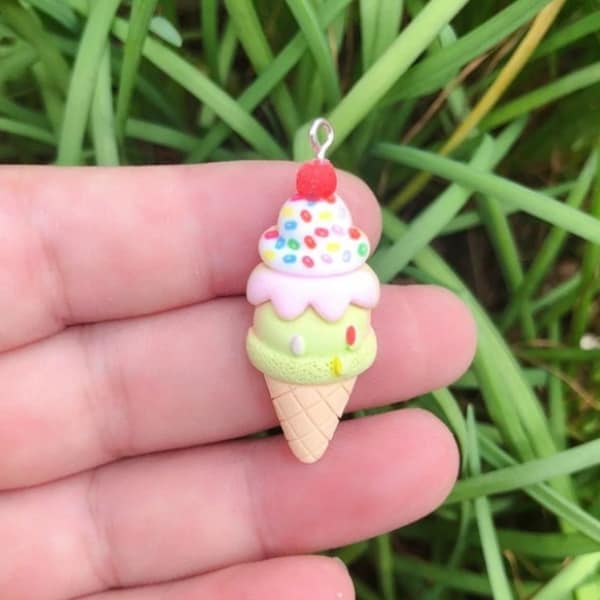 Sundae Ice Cream Charm, Adorable Resin (E-154)