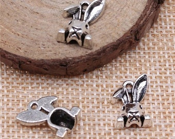 5 Silver Easter Bunny Charms, Silver Tone Charms (F-109)