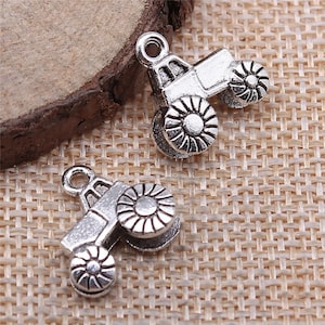 5 Silver Monster Truck Charms, 16x15mm, Silver Tone Charms (A-148)
