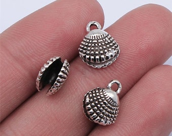 5 Silver Clam Shell Charms, Sea Shell Charms, 11x10mm, Silver Tone Charms (D-145)