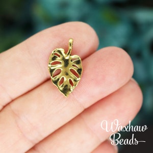 10, 25 Bulk Gold Monstera Leaf Charms, 20x12mm, Antique Gold Tone Charms (H-46)