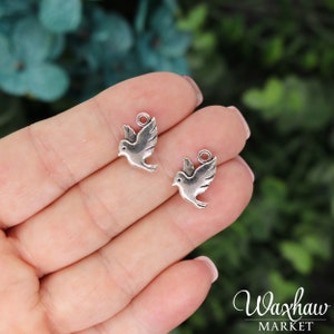 8 Silver Love Bird Dove Charms, 15x11mm, Silver Tone Charms (A-232)