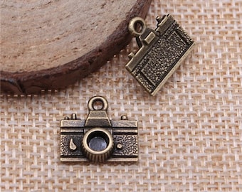10 Bronze Camera Charms, 15x14mm, Antique Bronze Tone Charms (J-56)