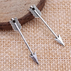 20 Silver Arrow Charms, Boho Charms, Silver Tone Charms (B-152)