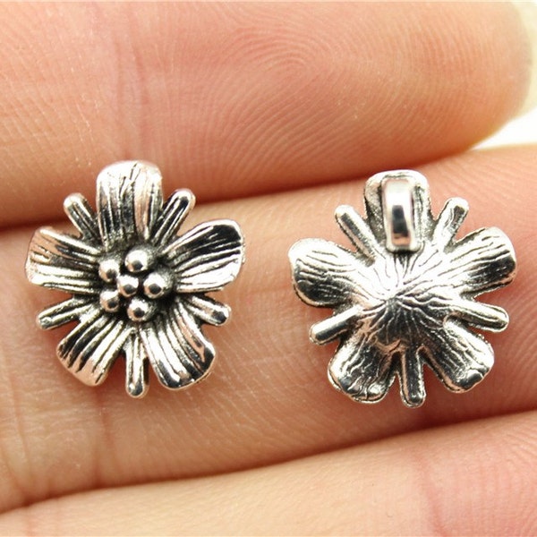 10 Silver Flower Head Charms, Silver Tone Charms (J-168)