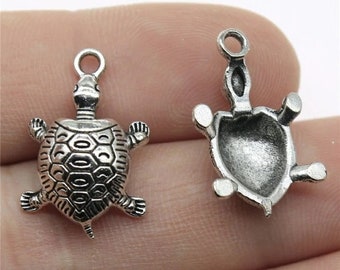 5 Silver Turtle Charms, Silver Tone Charms (R-94)