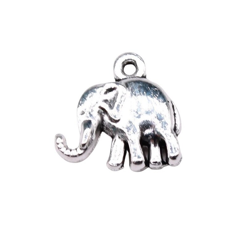 5 Silver Elephant Charms, 2 Sided, 14mm, Silver Tone Charms (A-152)