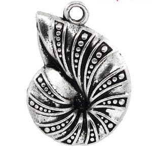 8 Silver Seashell Charms, Silver Tone Charms (U-33)