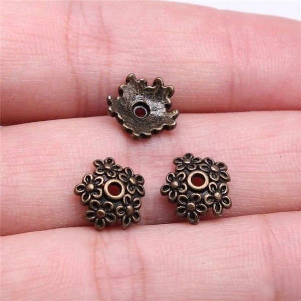10 Bronze Flower Bead Caps, 11mm Bead Caps, Antique Bronze Tone (F-78)