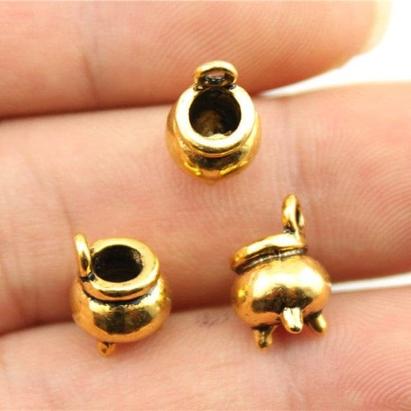 5 Cauldron Charms, Antique Gold Tone Charms (C-247)