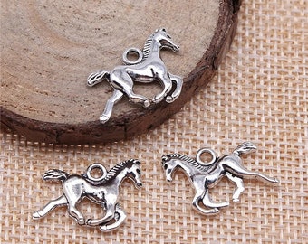 5 Silver Horse Charms, 18x13mm, Silver Tone Charms (B-6)