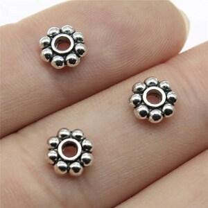 15 Silver Ball Spacer Beads, 7mm, Antique Silver Tone (O-43)