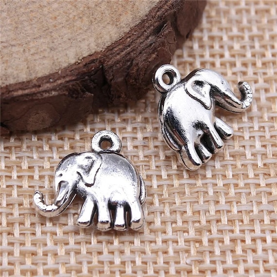 5 Silver Elephant Charms, 2 Sided, 14mm, Silver Tone Charms (A-152)