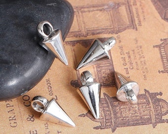 10 Silver Spike Charms, 14x7mm, Silver Tone Charms (E-151)