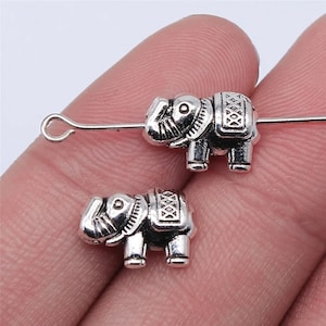 5 Elephant Spacer Beads, 12mm x 9mm, Antique Silver Tone Beads (M-234)
