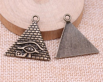 2 Bronze Pyramid Eye of Horus Charms, 30x32mm, Antique Bronze Tone Charms (D-215)