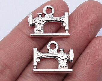 4 Sewing Machine Charms, Silver Tone Charms (L-188)