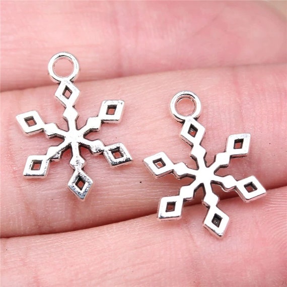 12 Silver Silver Snowflake Charms, 19x14mm, Silver Tone Charms F-150 