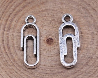10 Silver Paperclip Charms, Silver Tone Charms (G-230)