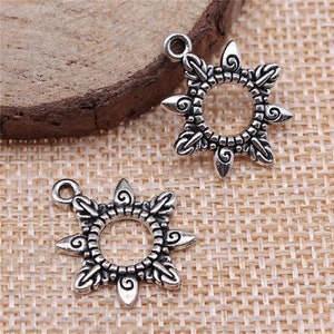 5 Silver Sun Charms, 22x18mm, Antique Silver Tone Charms (A-113)