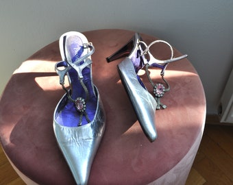 FABULOUS barely worn Paco Gil patent leather bejewelled kitten heels
