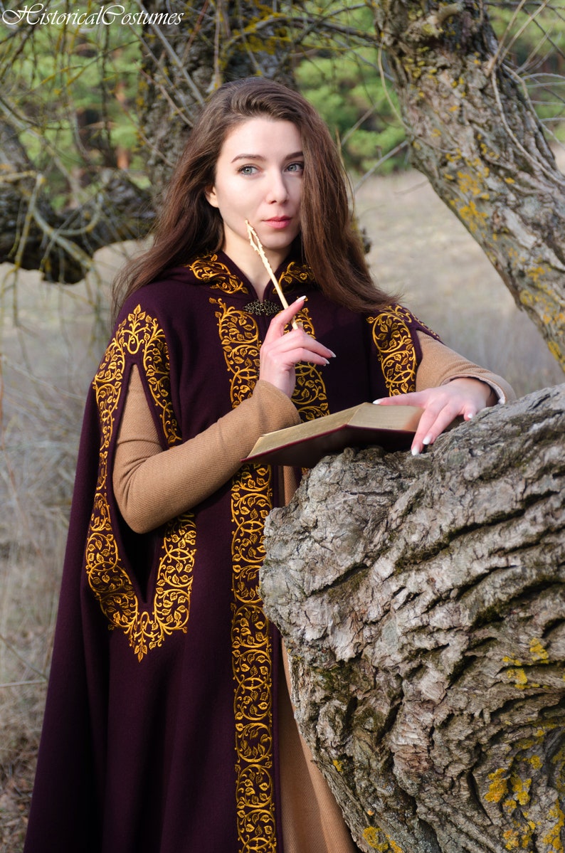 medieval cloaks and capes medieval cloaks and capes