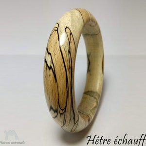 Wooden bracelet of Warmed beech