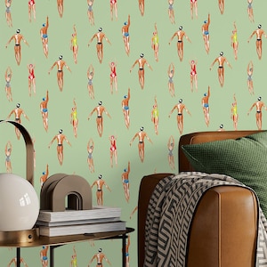 Swimmers Wallpaper von Wallency - Aquarell Strand Retro Tapete in Hellgrün - ablösbar und waschbar - Peel & Stick oder Regular Material