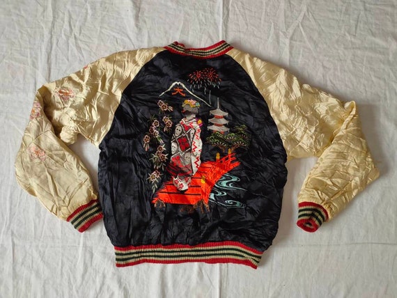 Sale!! Sukajan Cropped Heads Reversible Skull Girl